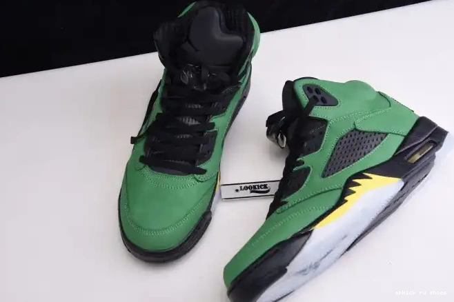 Rep 5 Jordan CK6631-307 Oregon Ducks SE Air 0408